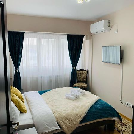 Sofiart Apartment Бухарест Экстерьер фото
