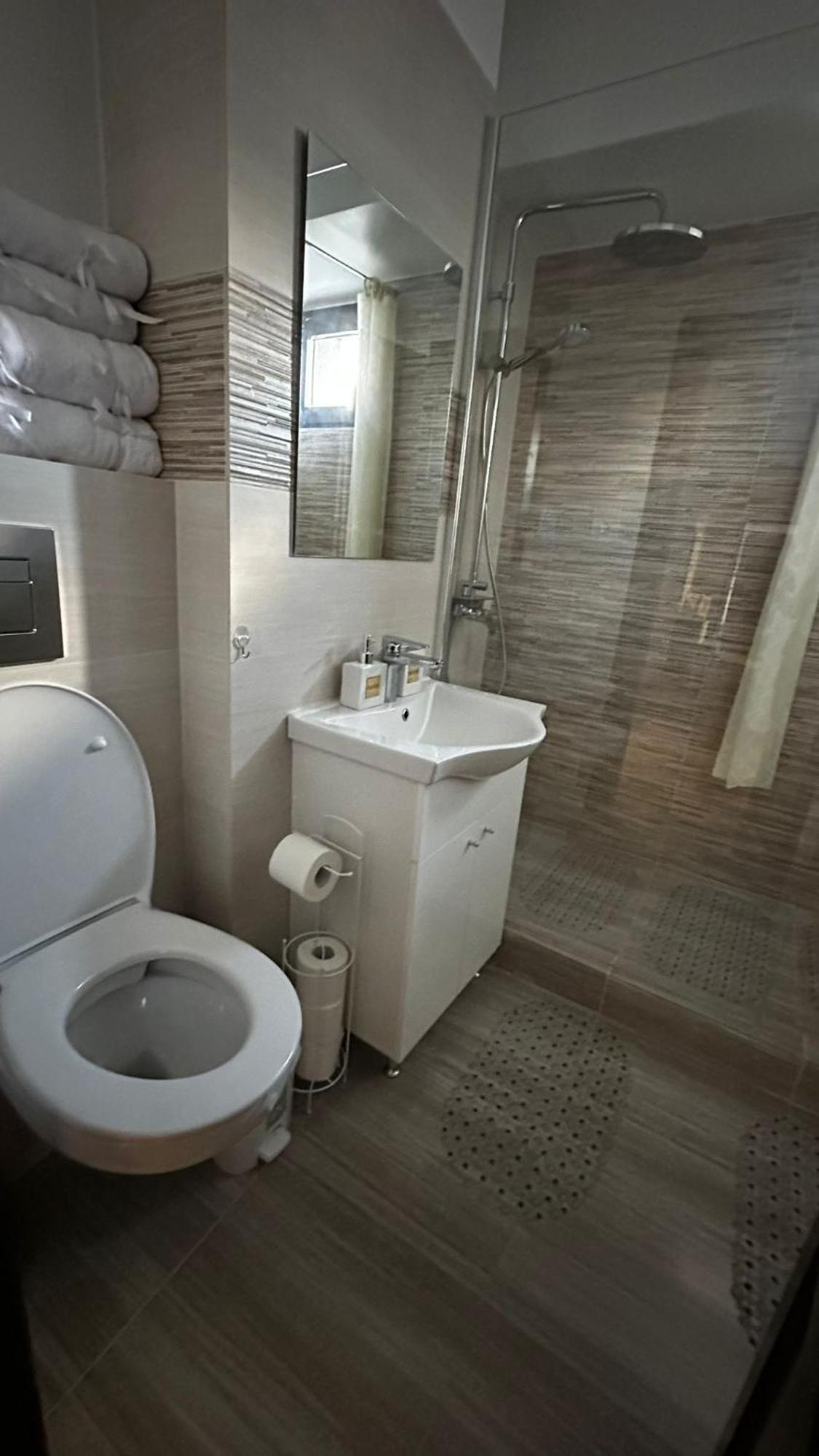 Sofiart Apartment Бухарест Экстерьер фото