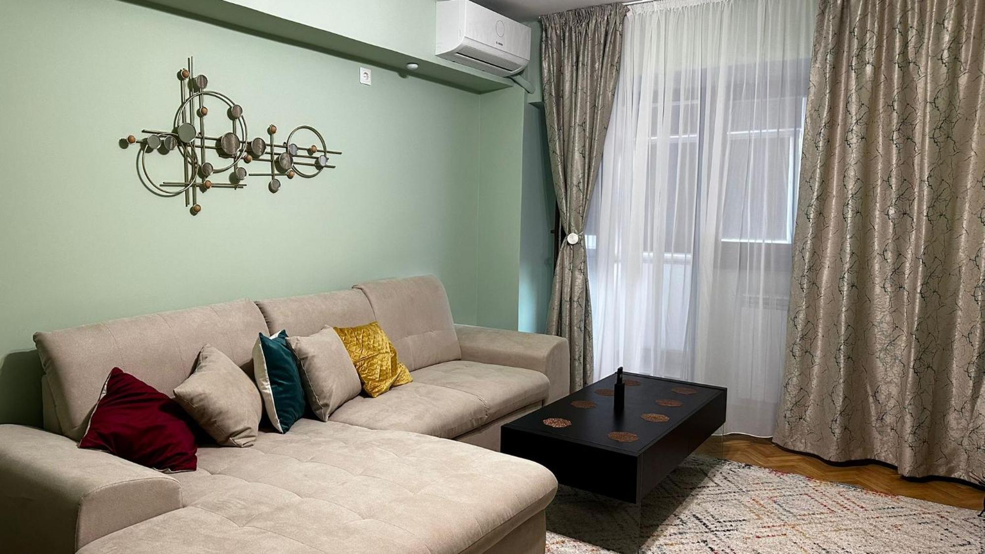 Sofiart Apartment Бухарест Экстерьер фото