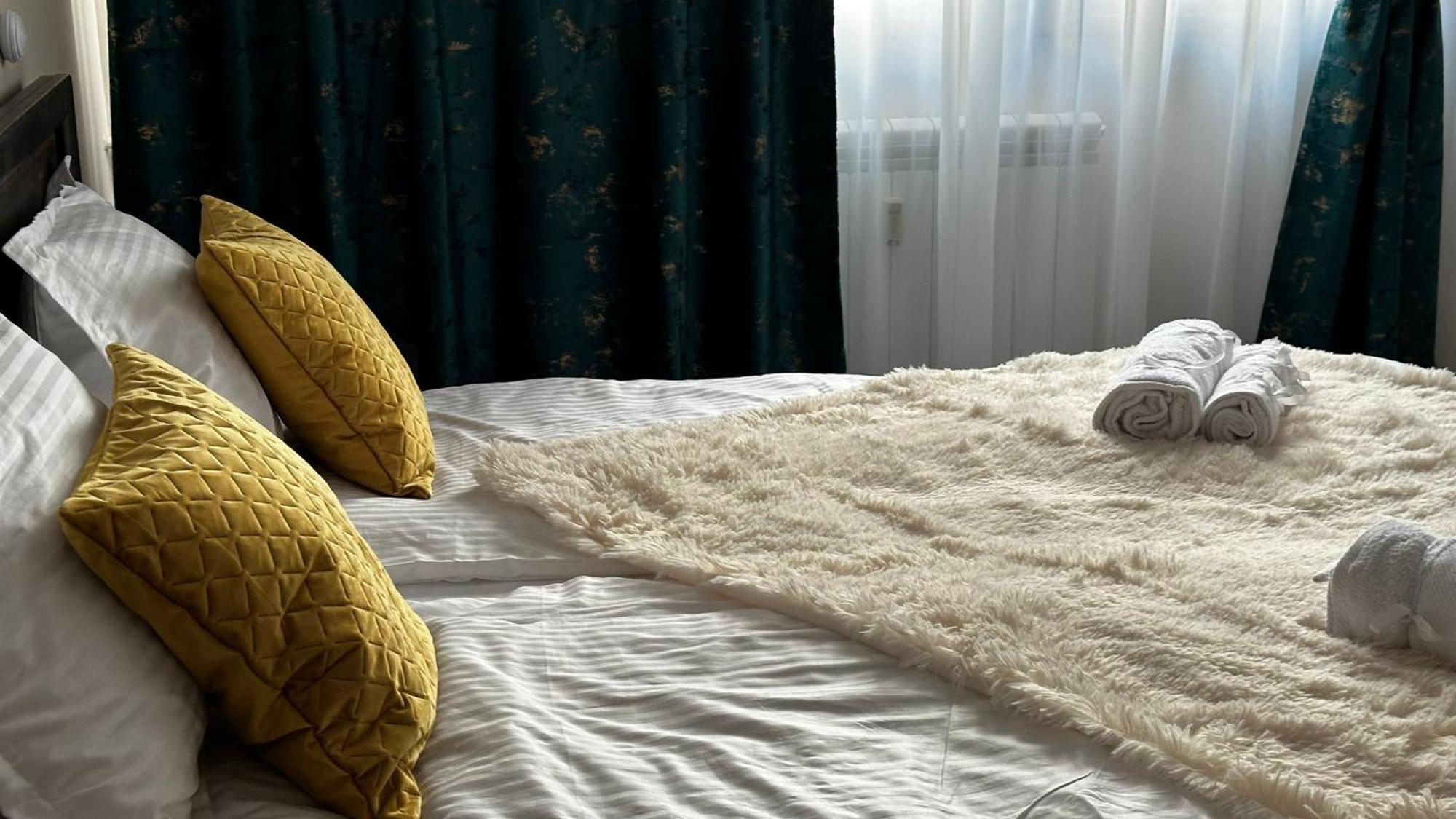 Sofiart Apartment Бухарест Экстерьер фото
