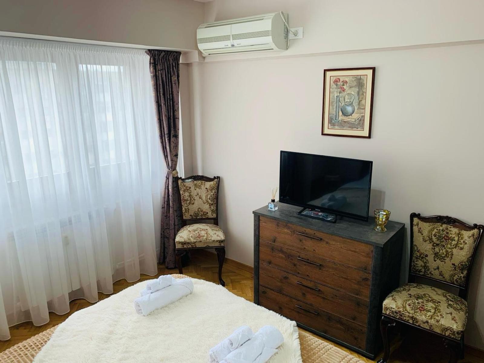 Sofiart Apartment Бухарест Экстерьер фото