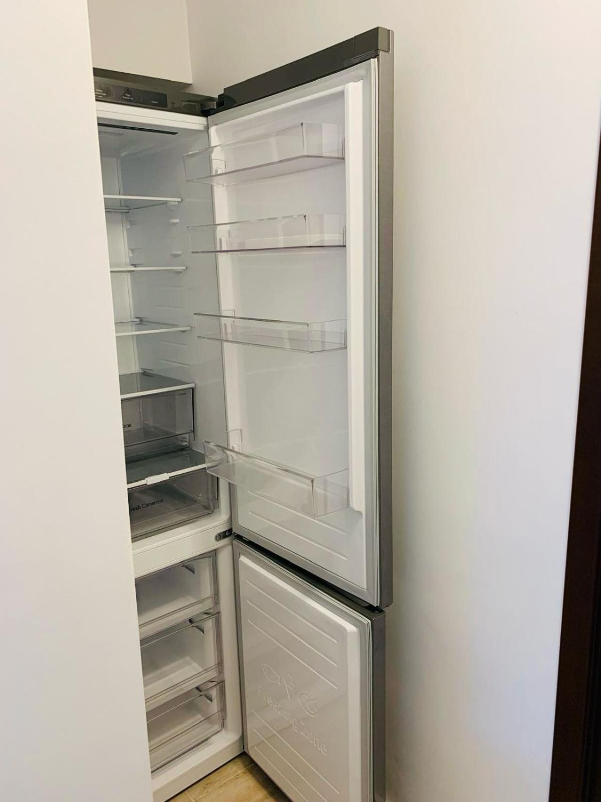 Sofiart Apartment Бухарест Экстерьер фото